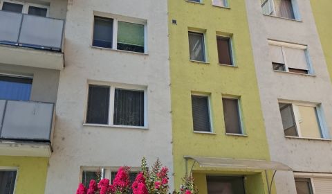 Rent Two bedroom apartment, Two bedroom apartment, SNP, Nové Zámky, Sl