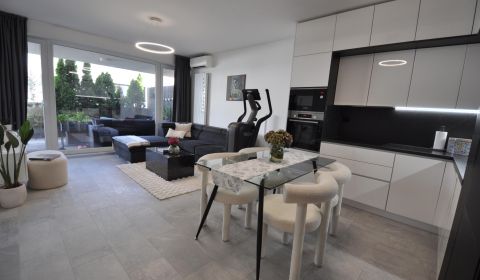 Sale Two bedroom apartment, Two bedroom apartment, Svätovavrinecká, Br