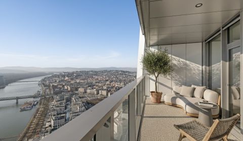 EUROVEA TOWER - Penthouse 3-bed. apt. Danube view, 44th