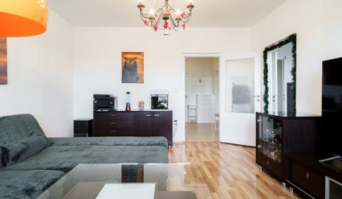 Sale Two bedroom apartment, Two bedroom apartment, Hlaváčikova, Bratis