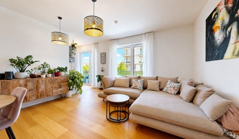 Stylish 2-bedroom apartment with large balcony |Čerešne Fine Living 