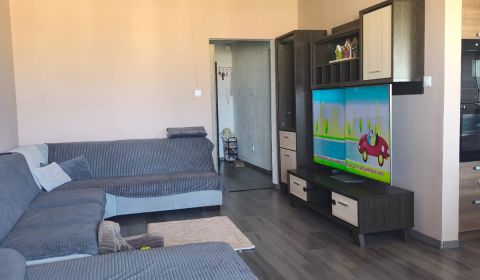 Rent Two bedroom apartment, Two bedroom apartment, Nábrežná, Nové Zámk