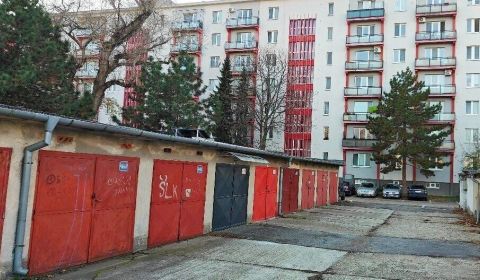 Sale Garage, Garage, Haburská, Bratislava - Ružinov, Slovakia