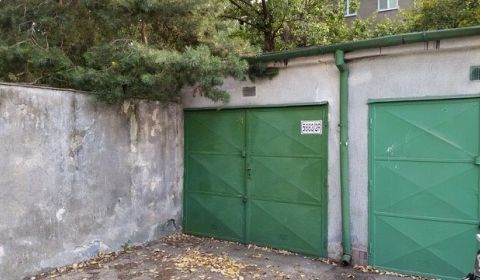 Sale Garage, Garage, Planét, Bratislava - Ružinov, Slovakia