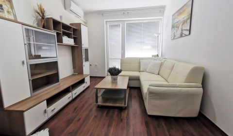 Rent One bedroom apartment, One bedroom apartment, Železničná, Komárno