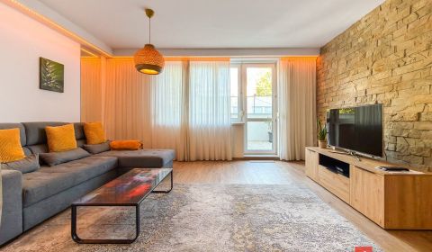 Rent Three bedroom apartment, Bratislava - Staré Mesto, Slovakia