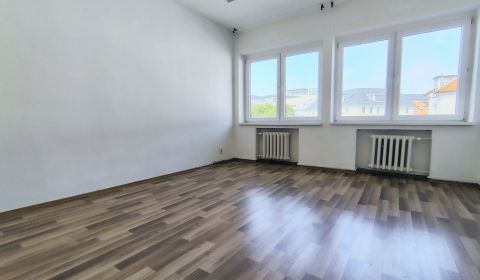 Rent Commercial premises, Commercial premises, Hurbanovo námestie, Bra