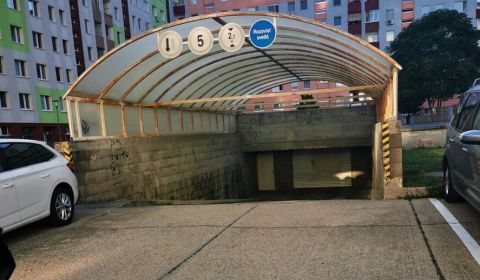 Sale Garage, Garage, Rajecká, Bratislava - Vrakuňa, Slovakia