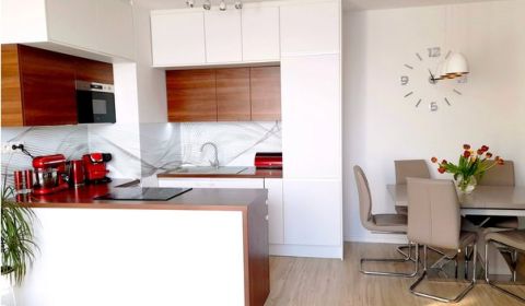 Sale Two bedroom apartment, Two bedroom apartment, Zuzany Chalupovej, 