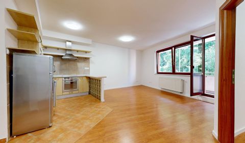 RIVERS 1 bedroom apartment in quiet area Slavičie Údolie with parking