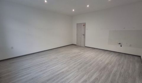 Rent Offices, Offices, Škultétyho 4, Martin, Slovakia