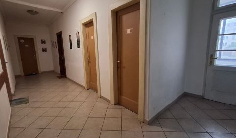 Rent Offices, Offices, Škultétyho 4, Martin, Slovakia