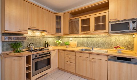 Sale Two bedroom apartment, Two bedroom apartment, Jégeho, Bratislava 