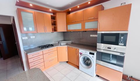 Rent Two bedroom apartment, Two bedroom apartment, Vajanského, Nové Zá