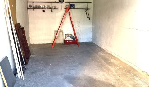 Sale Garage, Garage, Čmelíkova, Bratislava - Ružinov, Slovakia
