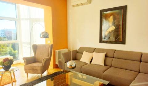 Rent Three bedroom apartment, Three bedroom apartment, Révová, Bratisl