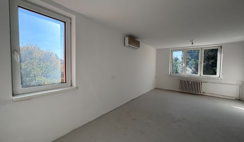 Sale Two bedroom apartment, Two bedroom apartment, Lipová, Piešťany, S