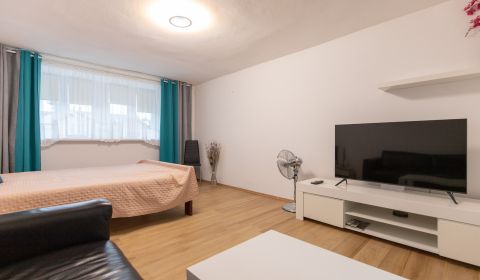 RESERVATION Renovated studio, Old Town