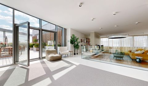 PENTHOUSE in Eurovea with a terrace, greenery and views of the Danube