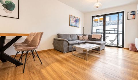 Modern 1-bedroom apartment with balcony, Ružinov