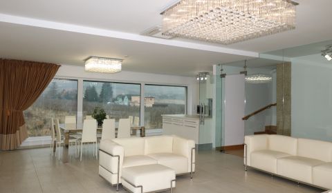 Rent Family house, Family house, Pezinská, Bratislava - Nové Mesto, Sl