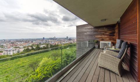  Luxury 3 bdr apt 97 m2, with terrace and parking, PARKVILLE 