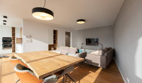 Luxurious 2-bdrm apartment for rent in Bratislava
