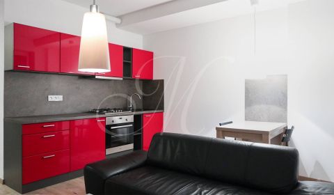 Mode1-bedroom is located in a quiet area of the Old Tow
