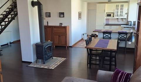 Beautiful 4-room duplex with terrace and parking