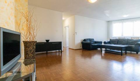 METROPOLITAN | Furnished apartment with fireplace for rent, Bratislava