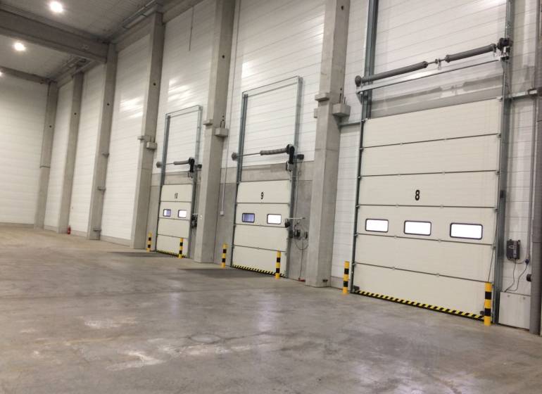 Space with loading docks number eight to ten in warehouses and halls.