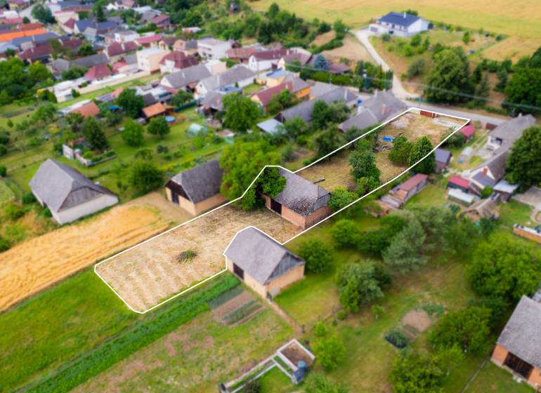 Plots - housing in Chocholná-Velčice with clearly marked boundaries and structures.