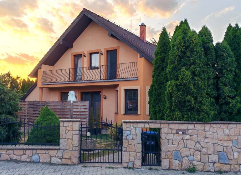 Family house in Trenčianska Turná with a swimming pool, terrace, garden, contact for real estate agent.