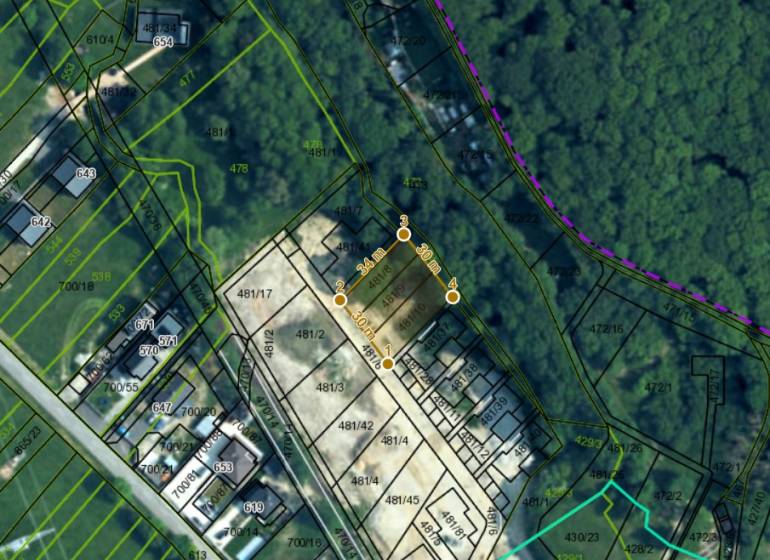 Map of residential plots in Borinka, including dimensions and plot description.