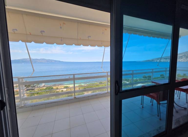 The view from the holiday apartment in Sarandë faces the sea and the coastline.