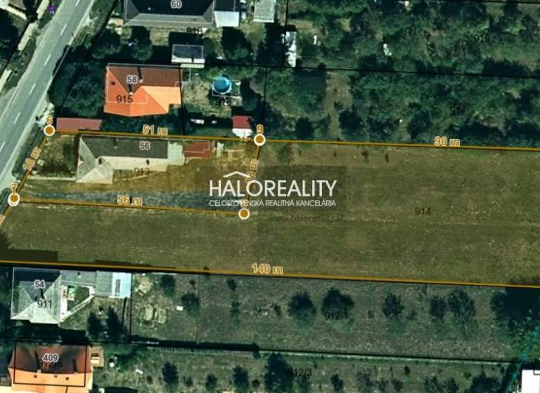 Aerial view of plots - housing in the village of Ruskov with marked dimensions.