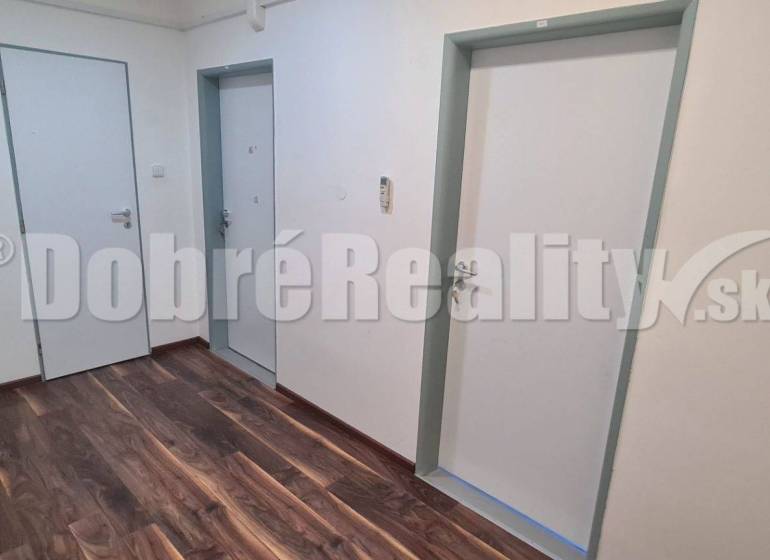 Offices with doors and kitchenette, Galanta, Priemyselná Street.