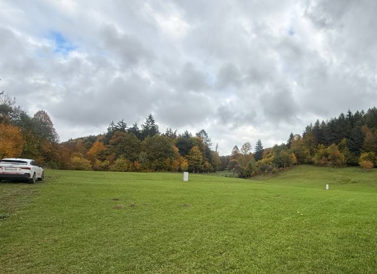 Plots - housing in Zbor near Púchov, with a spacious grassy plot.