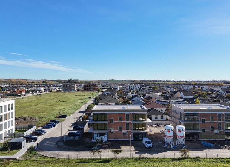 New buildings on Dúhová Street in Slovenský Grob offering comfortable 3-room apartments.