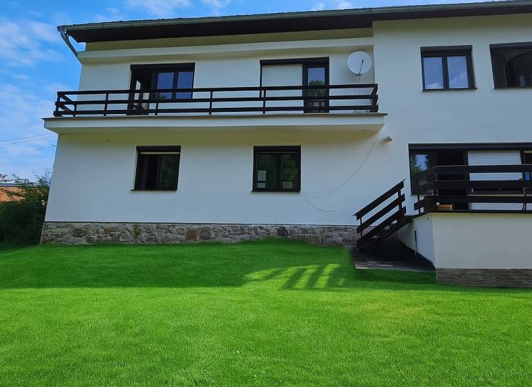 A family house on Hájik Street in Banská Štiavnica with a nice garden and balconies.