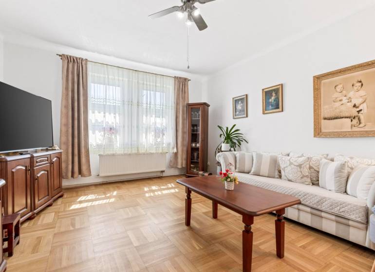 Kúpte si UNIKÁTNY 2i byt (MOŽNOSŤ 3i), LODŽIA, KLÍMA a VEĽKÁ PIVNICA