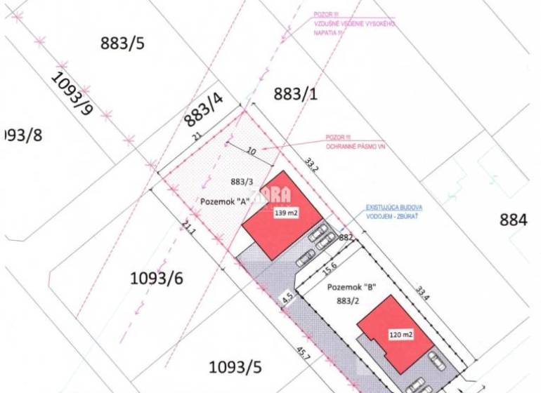Cadastral map of residential plots in Svinica with areas and orientation of buildings.
