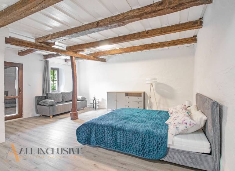 2 - 2025-06-06T172356.762.jpg