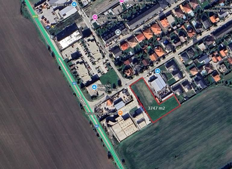 Aerial view of a commercial property in Dunajská Lužná on Lipová Street.