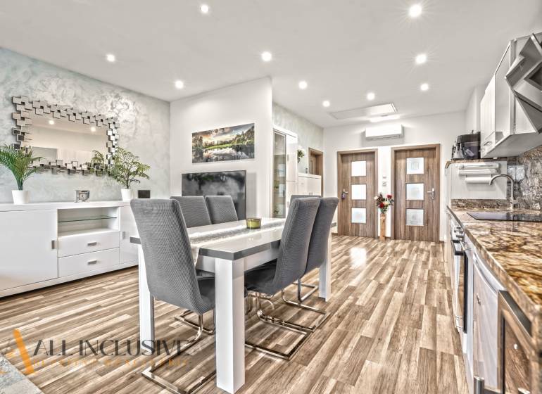 1 - 2025-11-03T111326.952.jpg