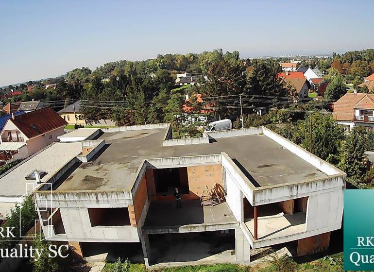 Construction site of a family house under construction on Záhumenská Street in Kráľová pri Senci.