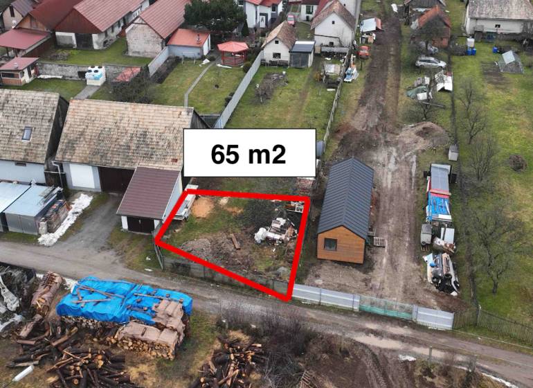 Aerial view of the gardens in Kláštor pod Znievom, marked 65 m2, with surroundings.