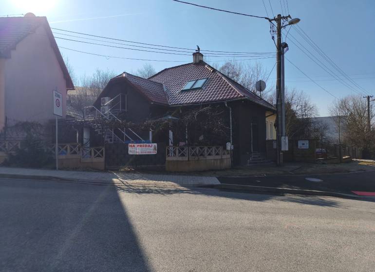 A family house on Rudlovská Road in Banská Bystrica with a 