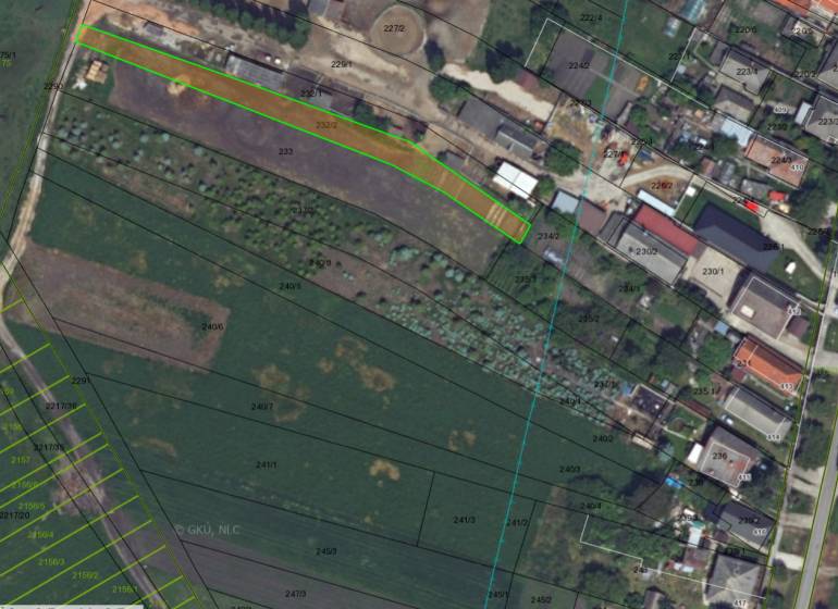 Aerial photograph of residential land in Tešedíkovo with marked plots.