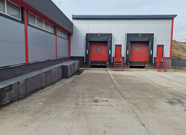 Warehouses and halls for rent with loading ramps, Poprad, Východná. Contact the lessor.